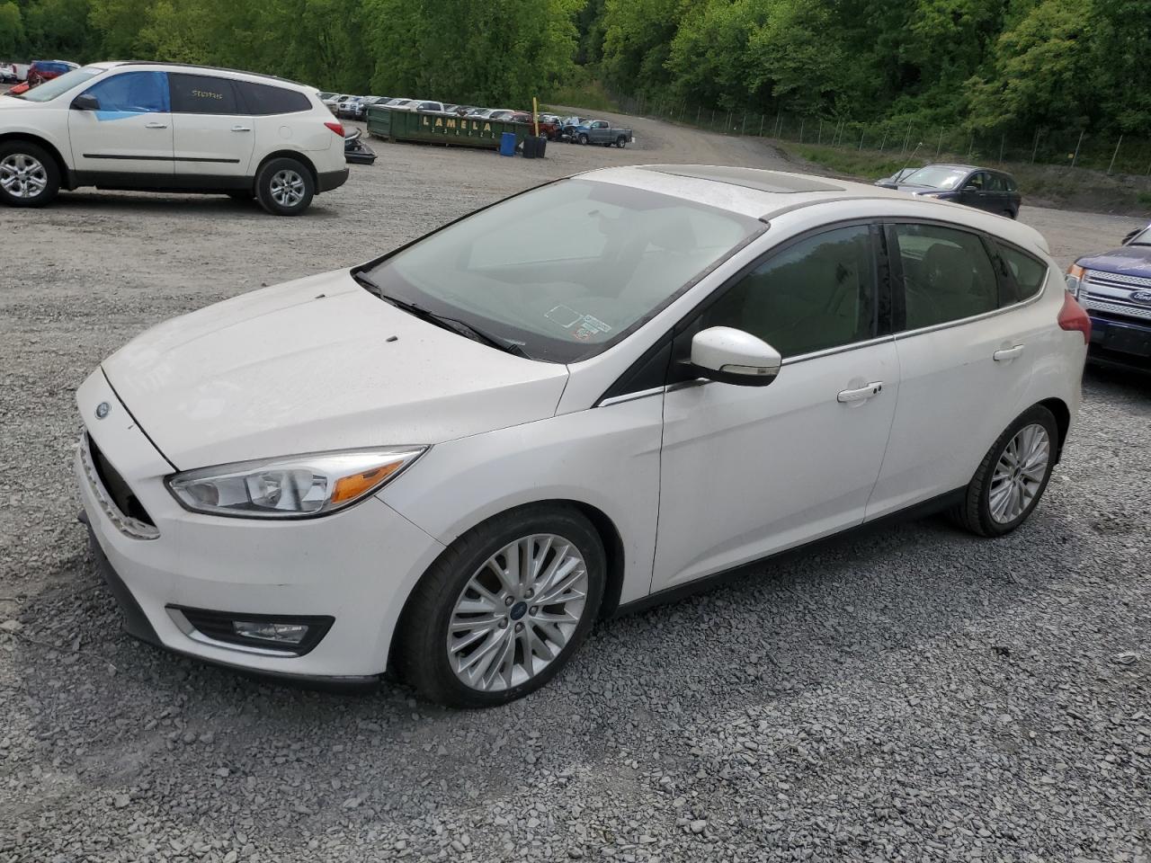 Ford Focus Titanium Image 1