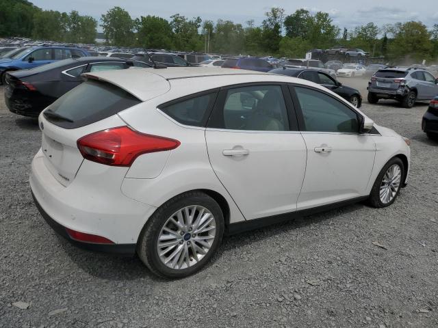 Ford Focus Titanium Image 10