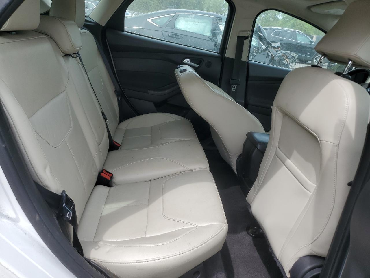 Ford Focus Titanium Image 7