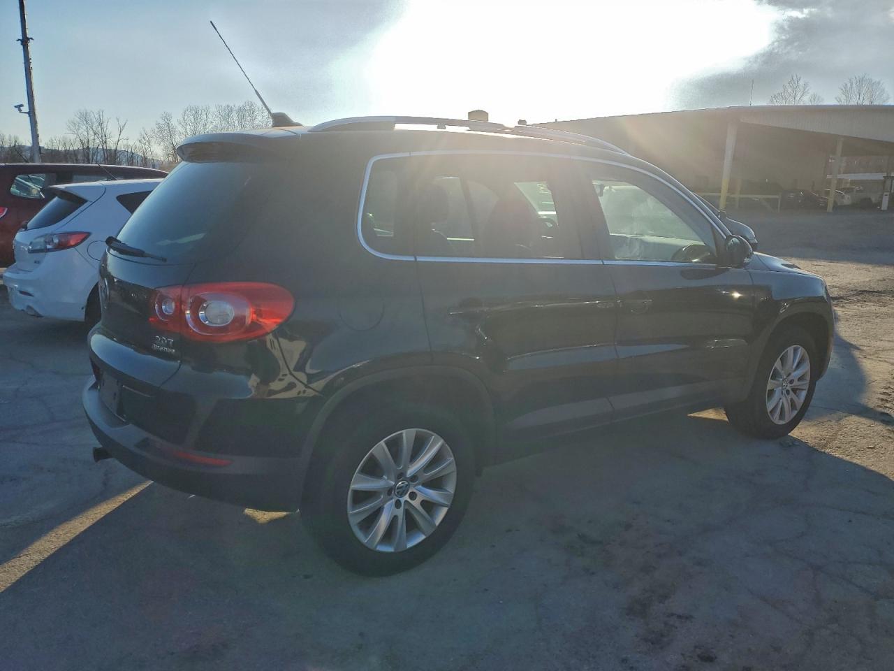 Volkswagen Tiguan Se Image 2