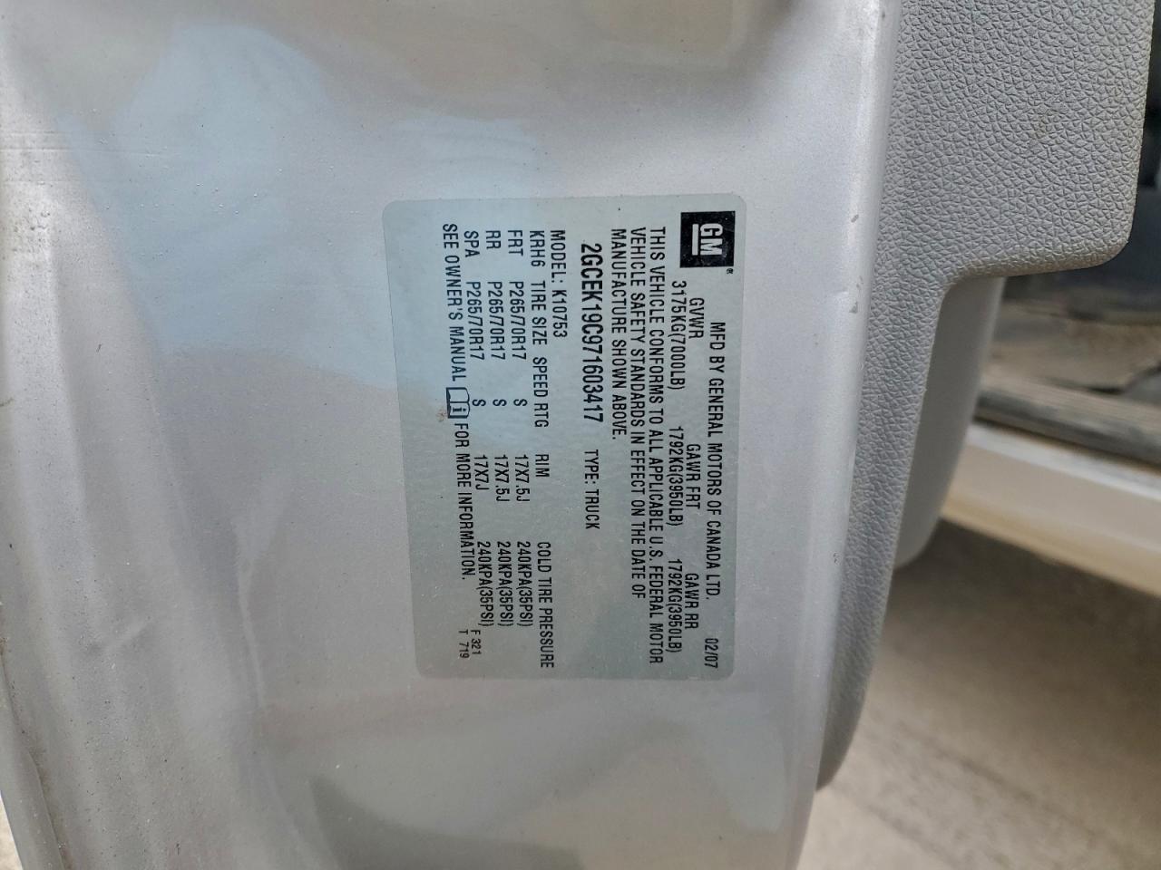 Chevrolet Silverado K1500 Image 12