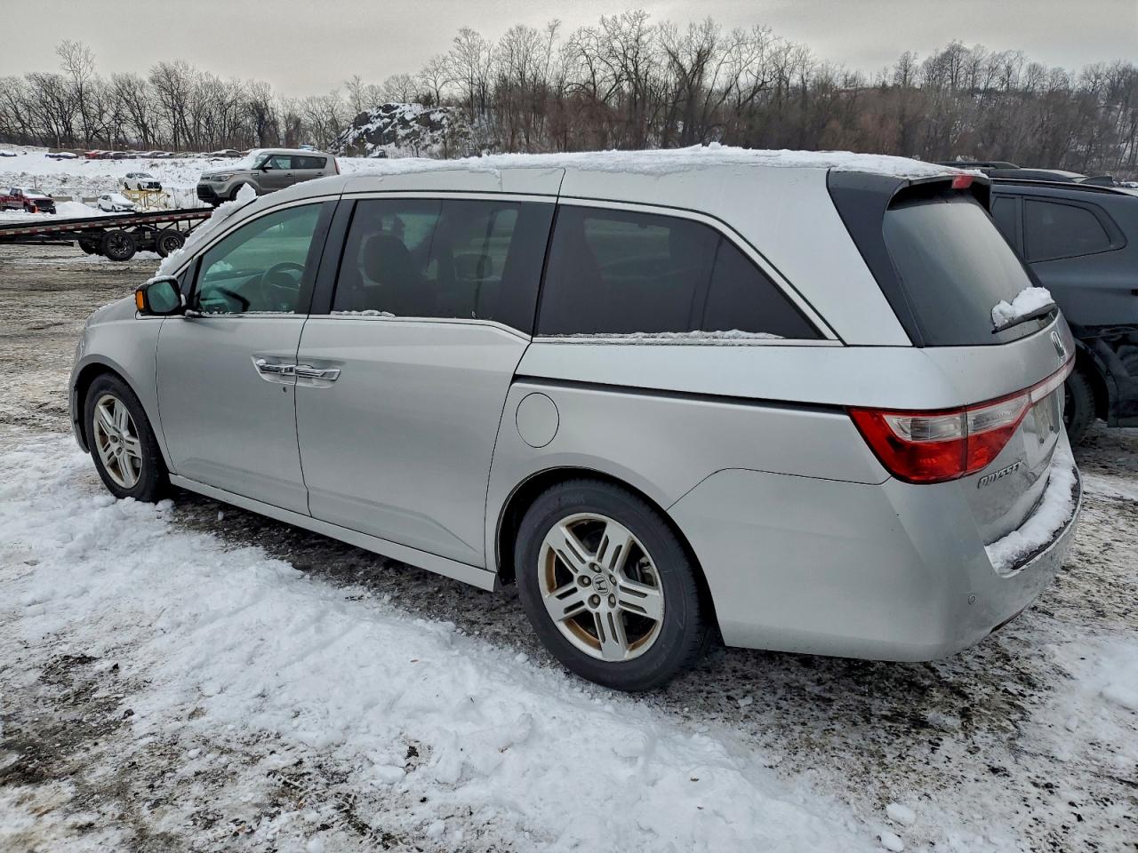 Honda Odyssey Touring Image 12