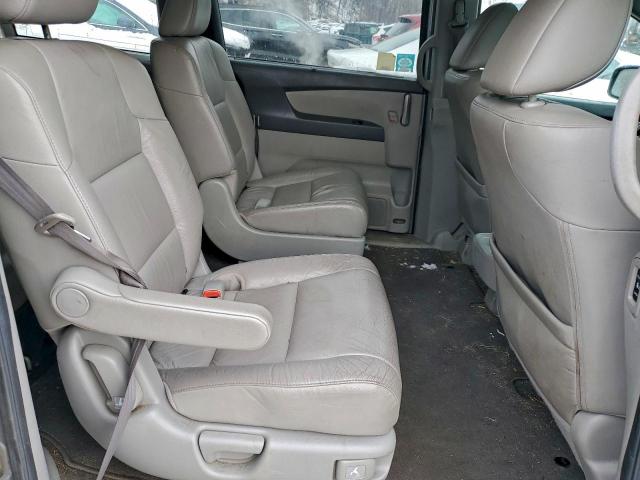 Honda Odyssey Touring Image 9