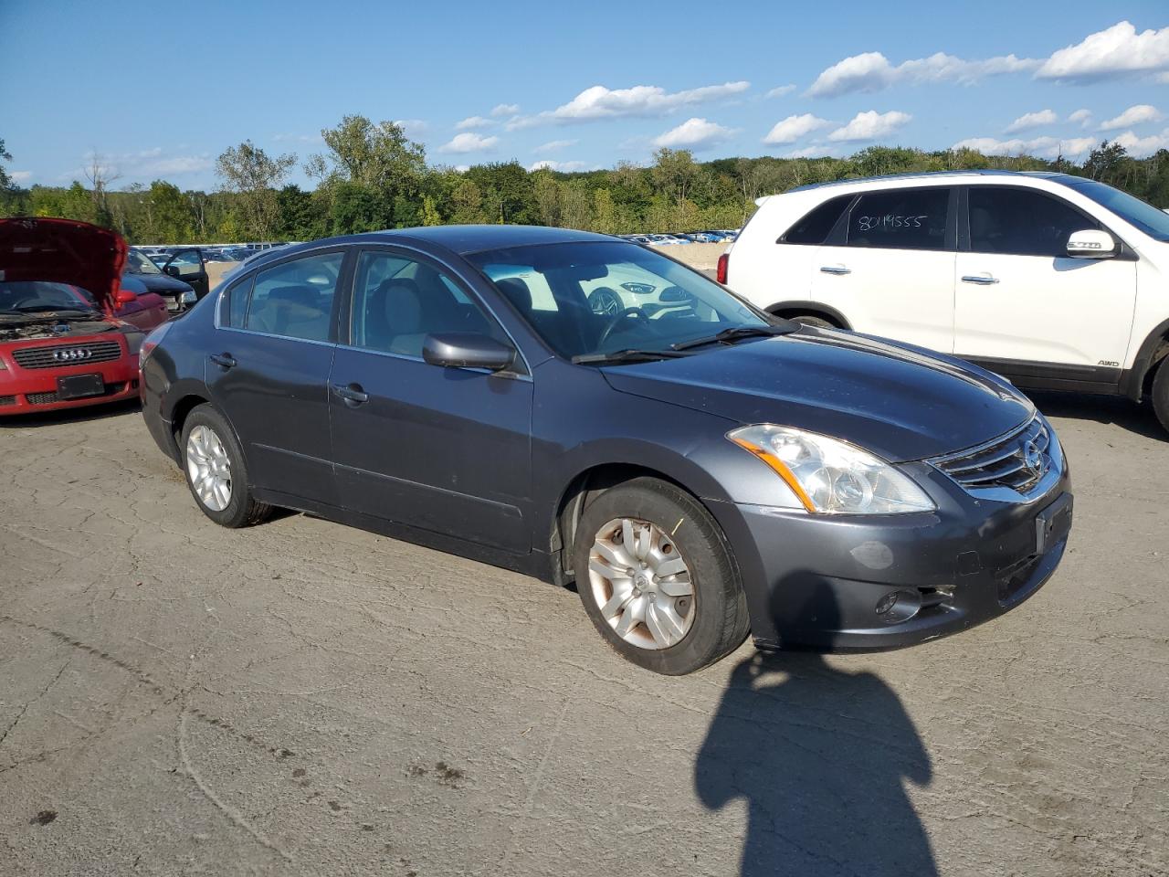 Nissan Altima Base Image 2