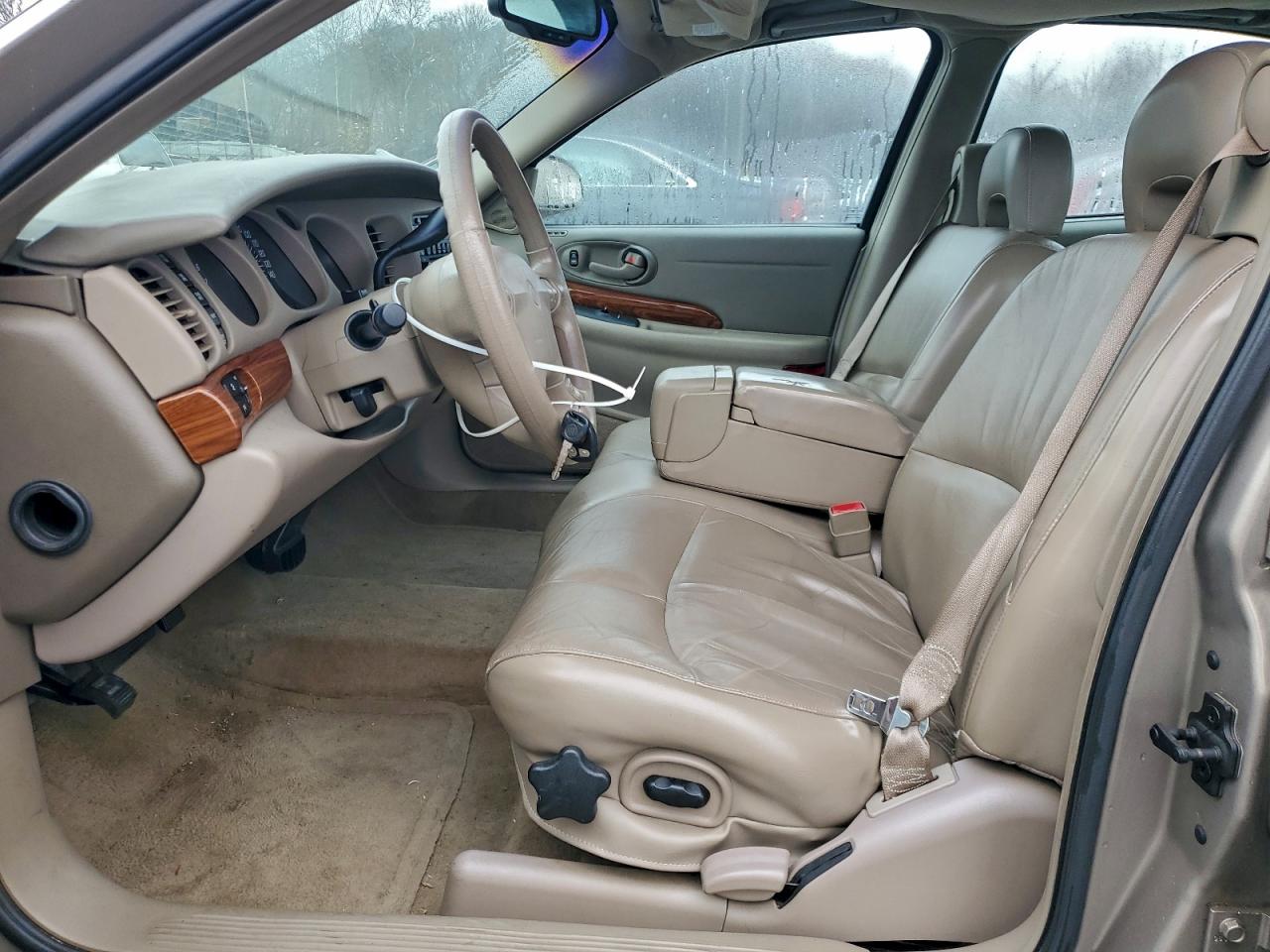 Buick LeSabre Custom Image 4