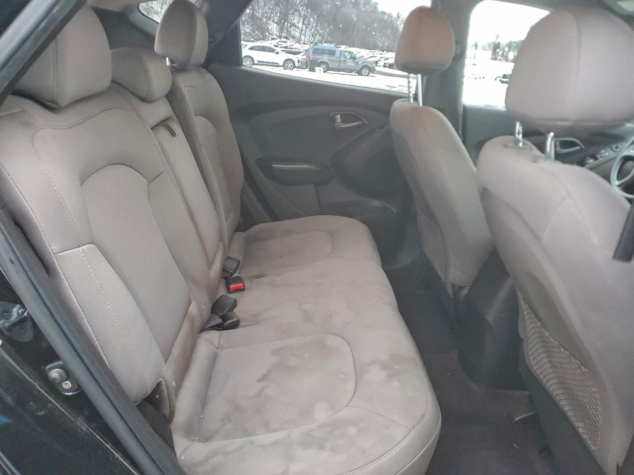 Hyundai TUCSON Gls Image 11