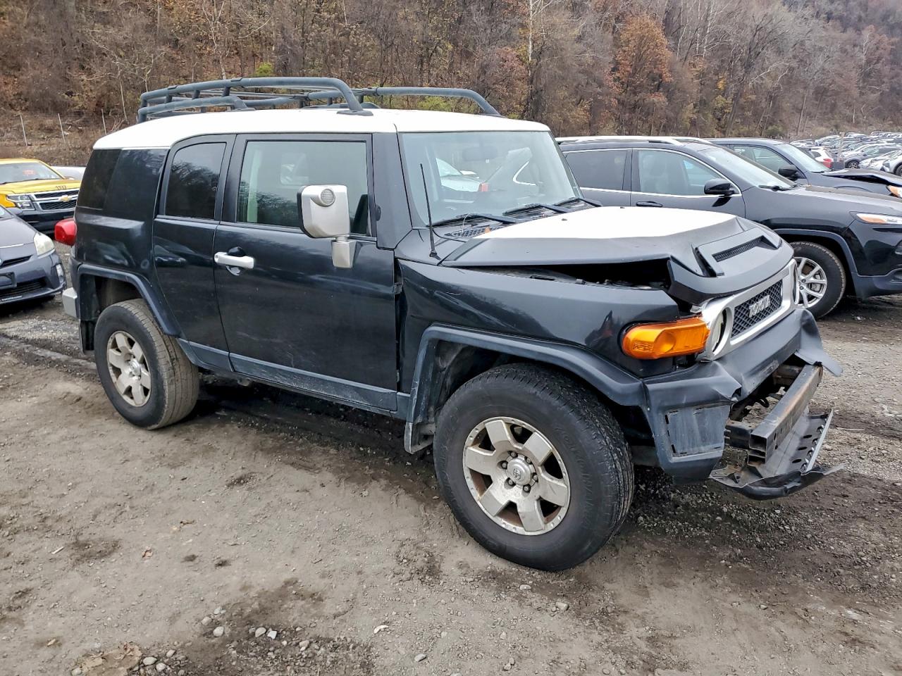 Toyota FJ Cruiser Image 2