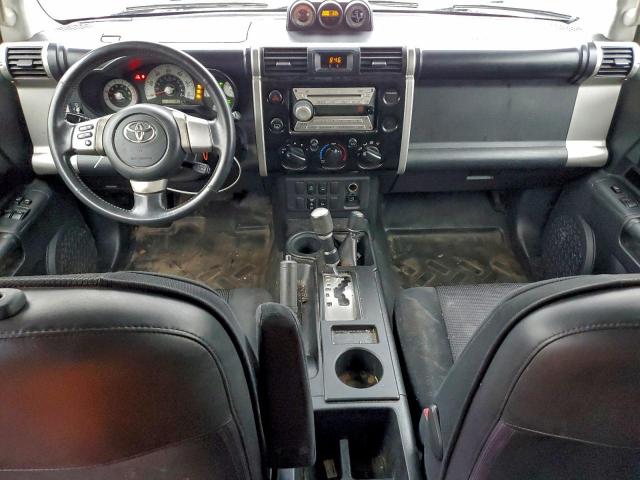 Toyota FJ Cruiser Image 6