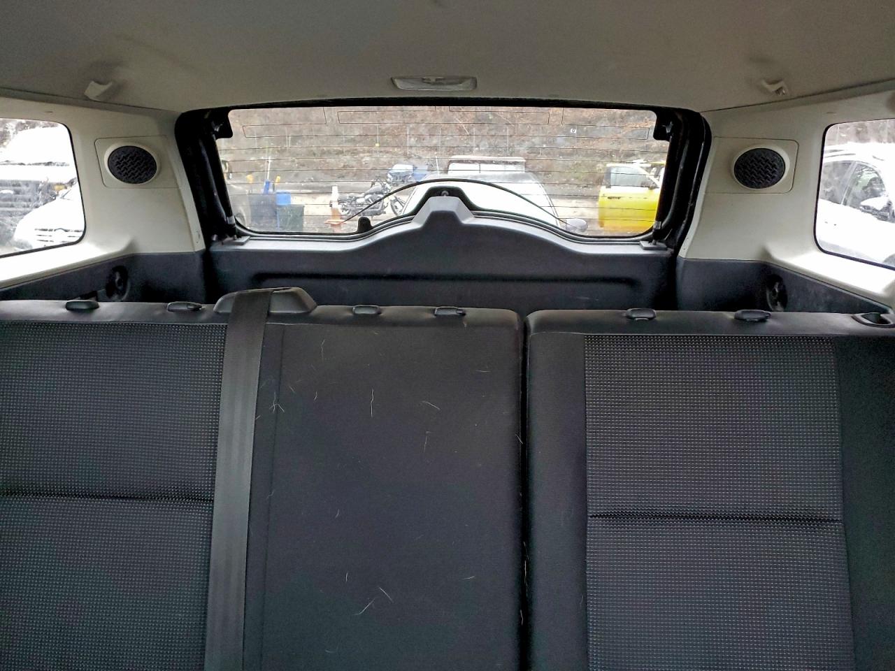 Toyota FJ Cruiser Image 13