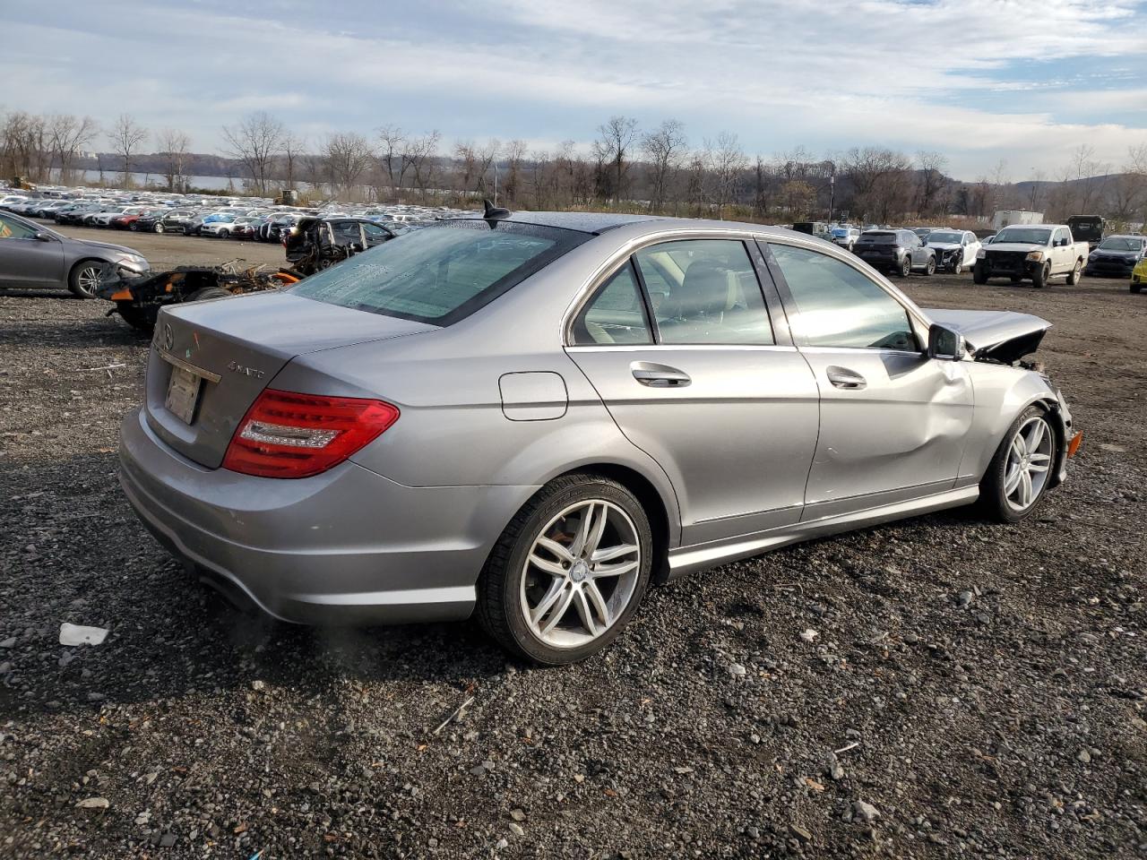 Mercedes-Benz C-Class 300 4matic Image 8