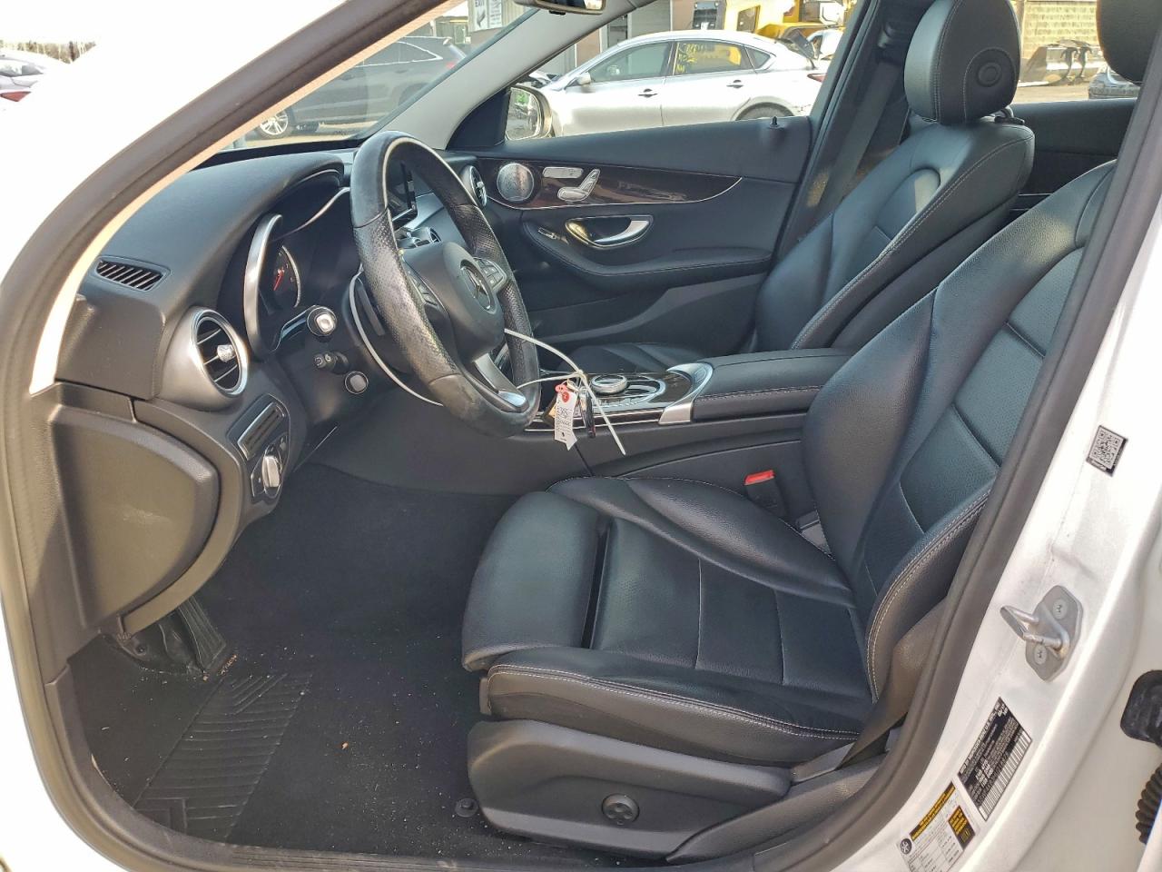 Mercedes-Benz C-Class 300 4matic Image 2