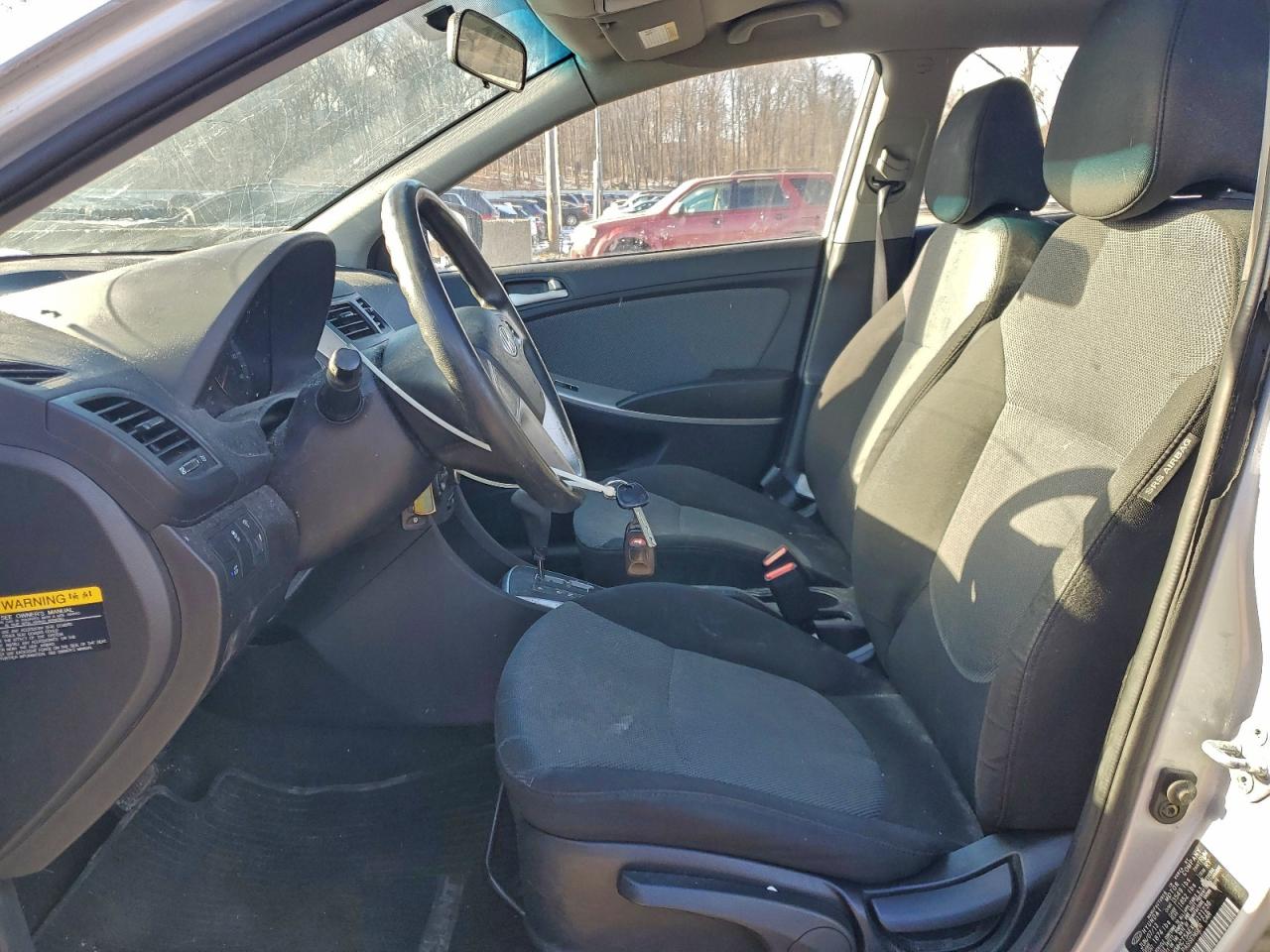 Hyundai ACCENT Gls Image 5