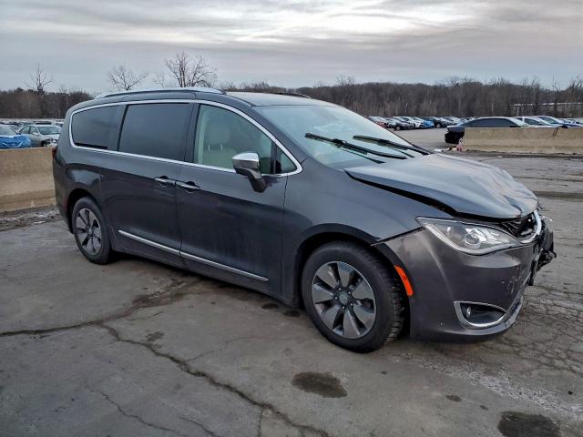 Chrysler Pacifica Hybrid Limited Image 6