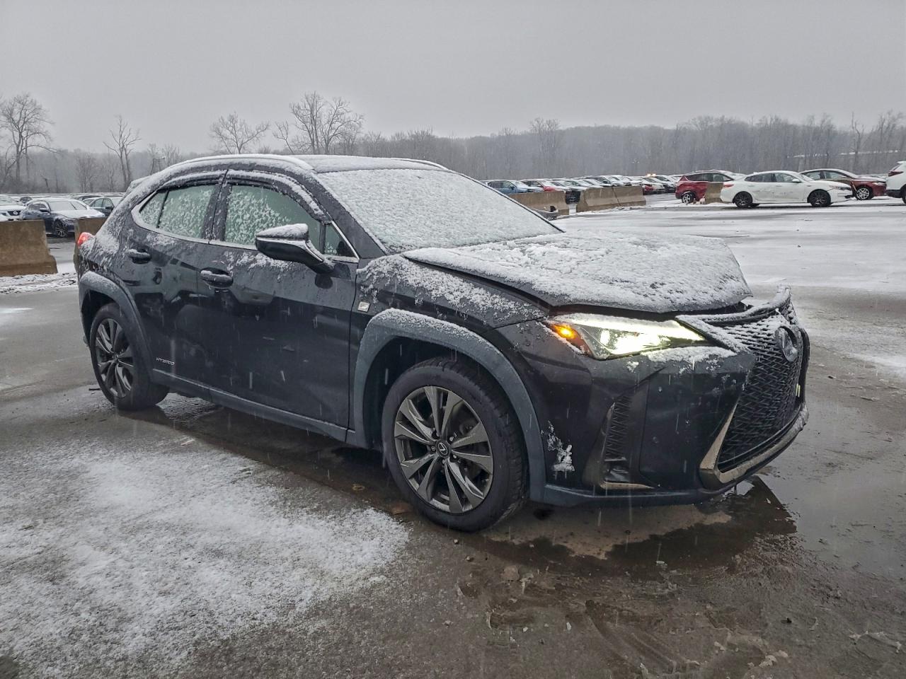 Lexus Ux 250h Image 13