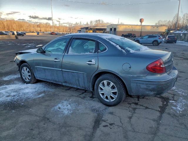 Buick LaCrosse Cx Image 2