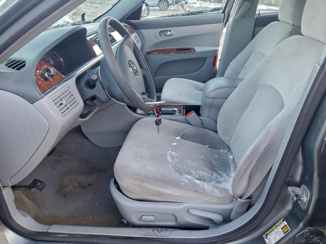 Buick LaCrosse Cx Image 4