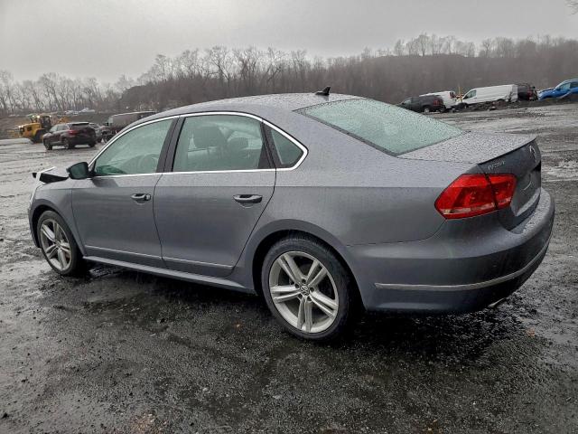 Volkswagen Passat Sel Image 12