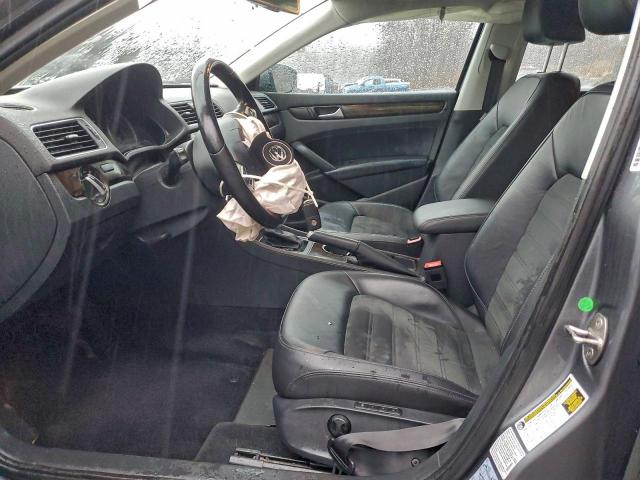 Volkswagen Passat Sel Image 6