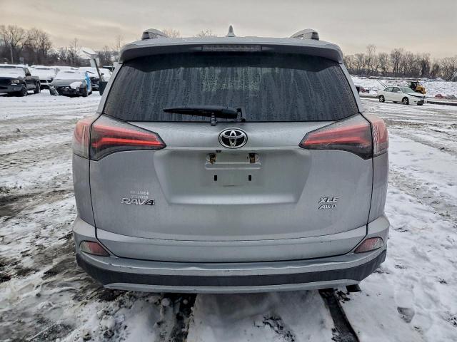 Toyota RAV4 Adventure Image 9