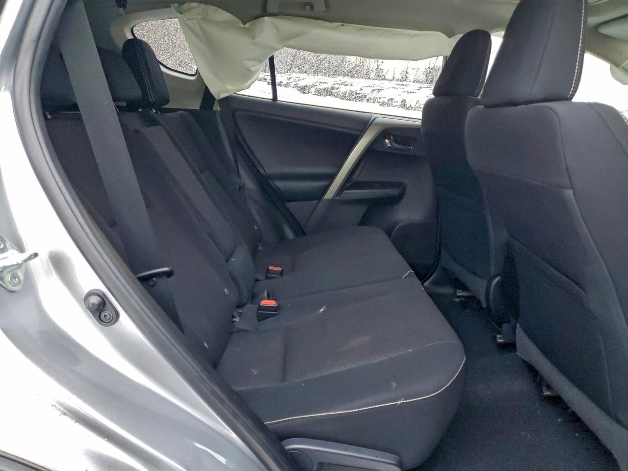 Toyota RAV4 Adventure Image 7