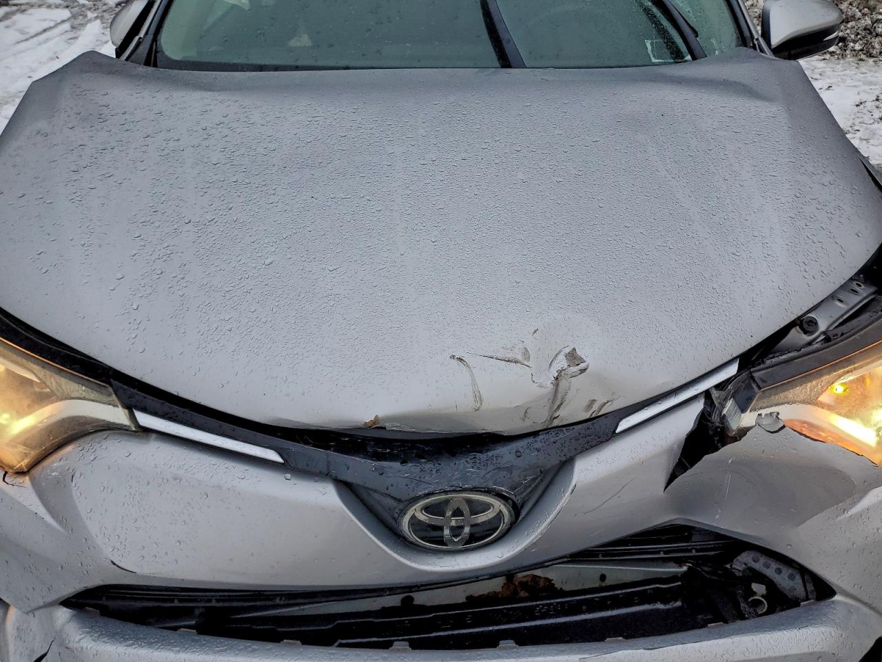 Toyota RAV4 Adventure Image 12