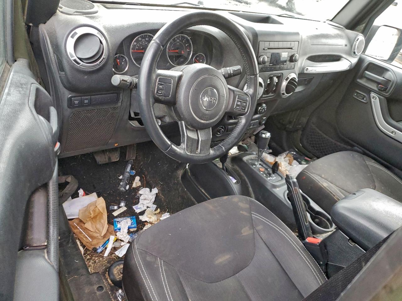 Jeep Wrangler Rubicon Image 5