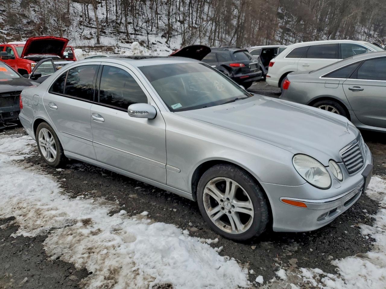 Mercedes-Benz E-Class 350 4matic Image 3