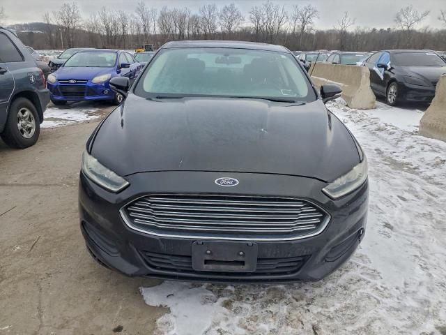 Ford Fusion Se Image 6