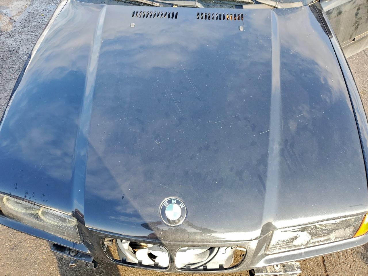 BMW 3 Series Ic Image 11