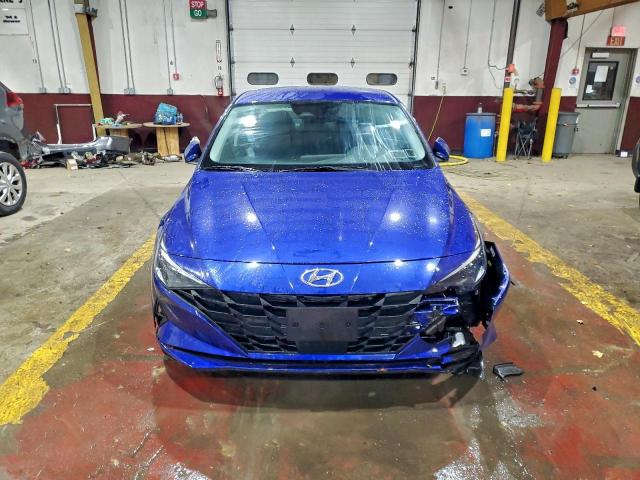 Hyundai ELANTRA Sel Image 4