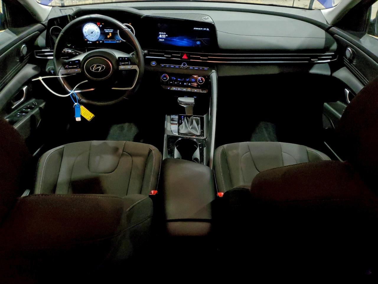 Hyundai ELANTRA Sel Image 11