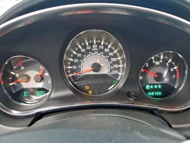 Chrysler 200 Touring Image 12