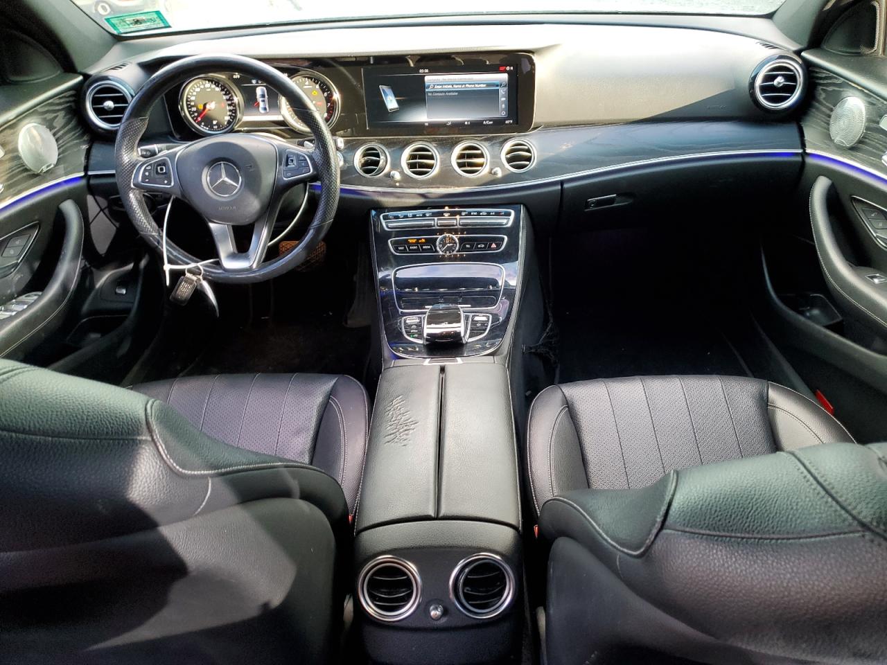 Mercedes-Benz E-Class 300 4matic Image 5