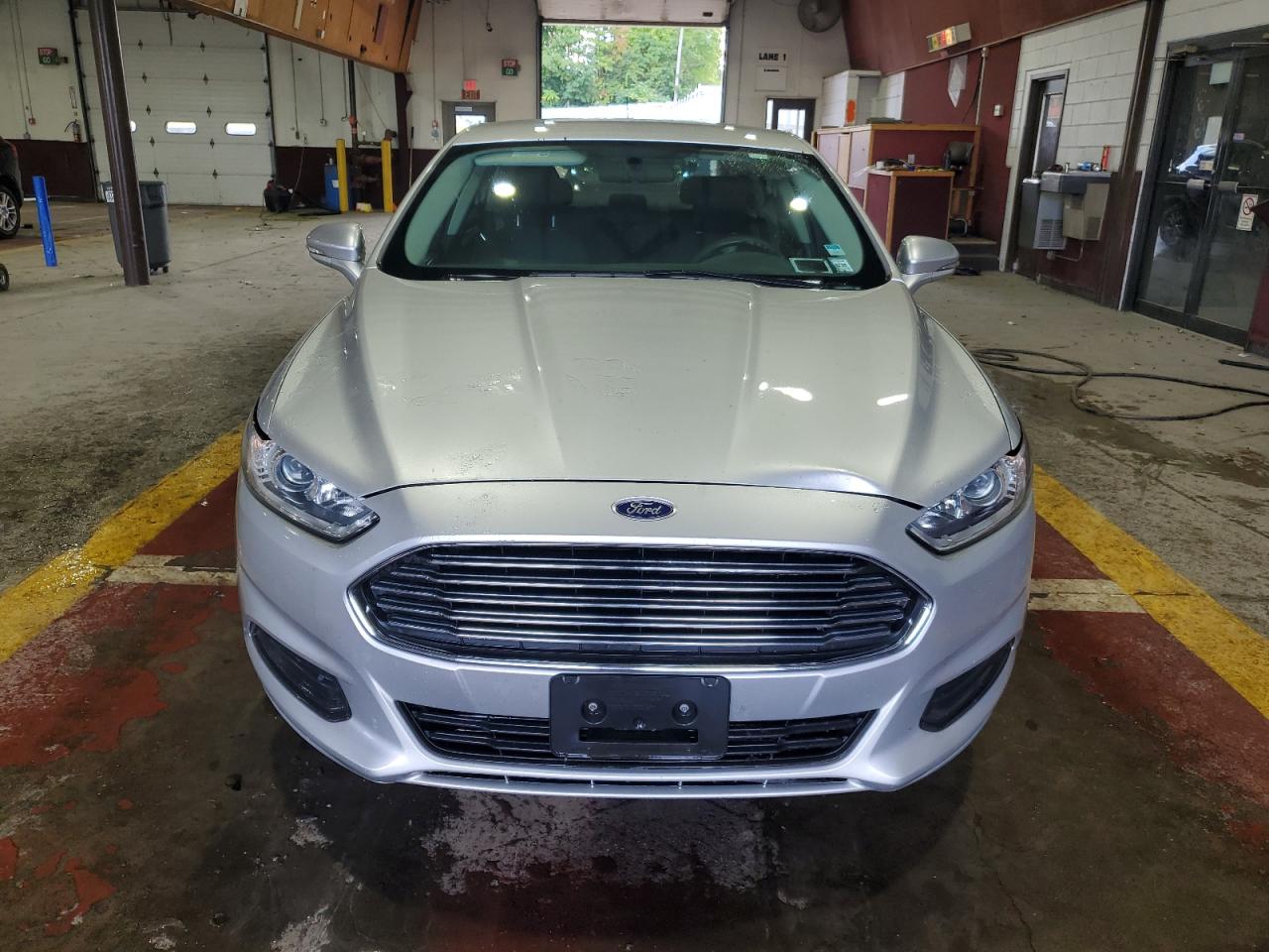 Ford Fusion Se Image 6