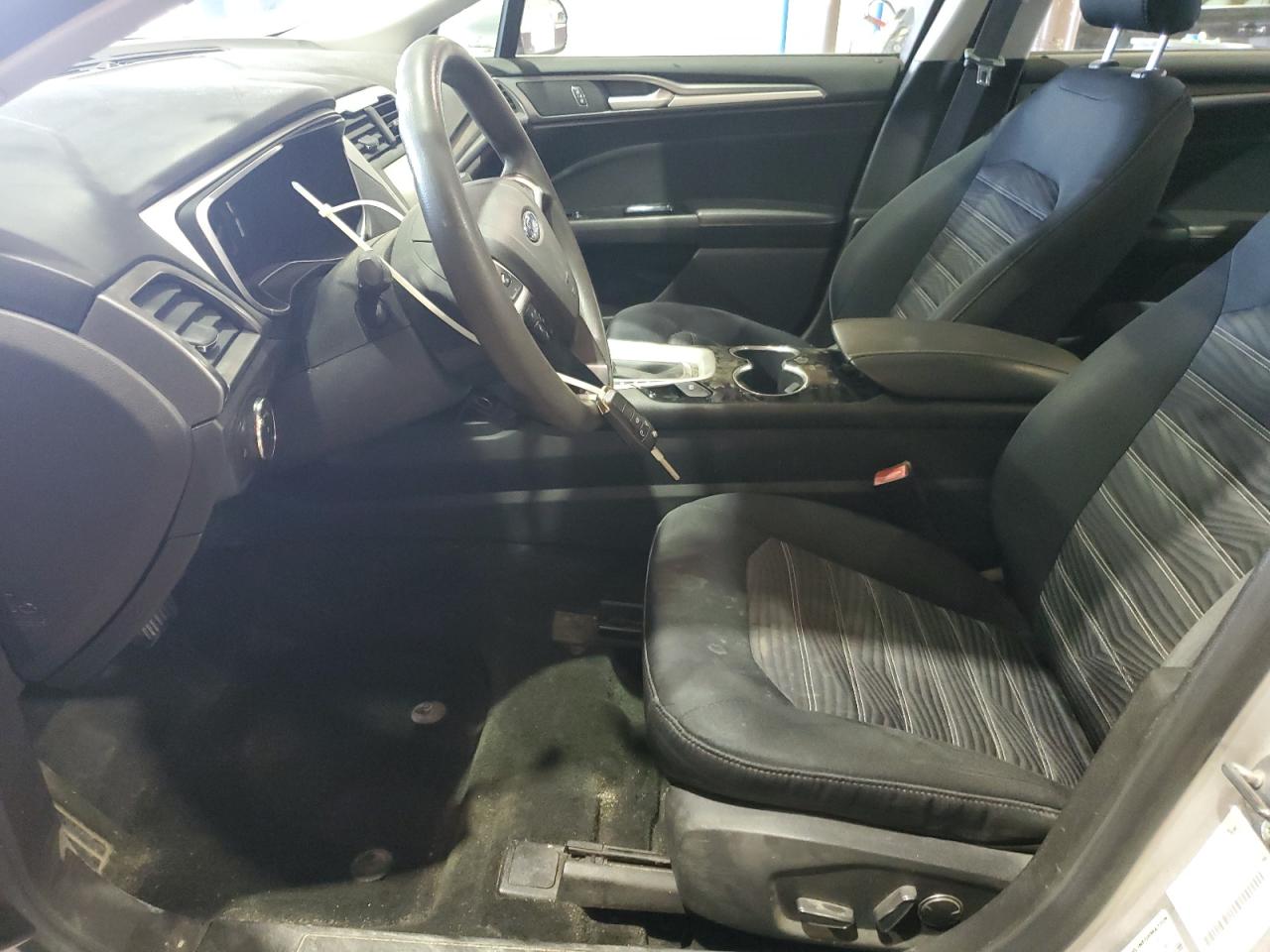 Ford Fusion Se Image 10