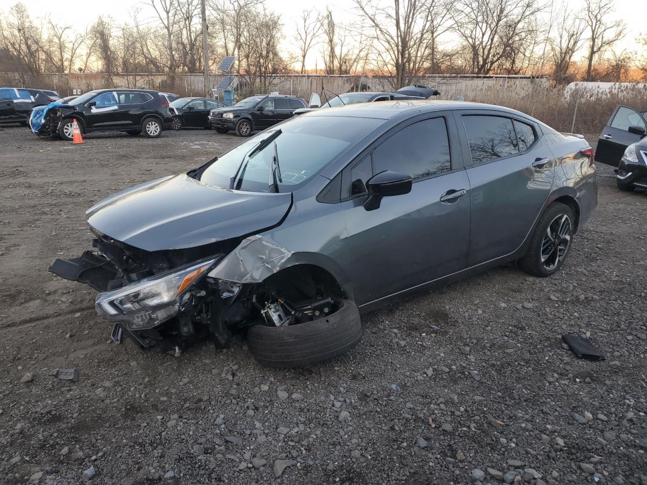 Nissan Versa Sr Image 1