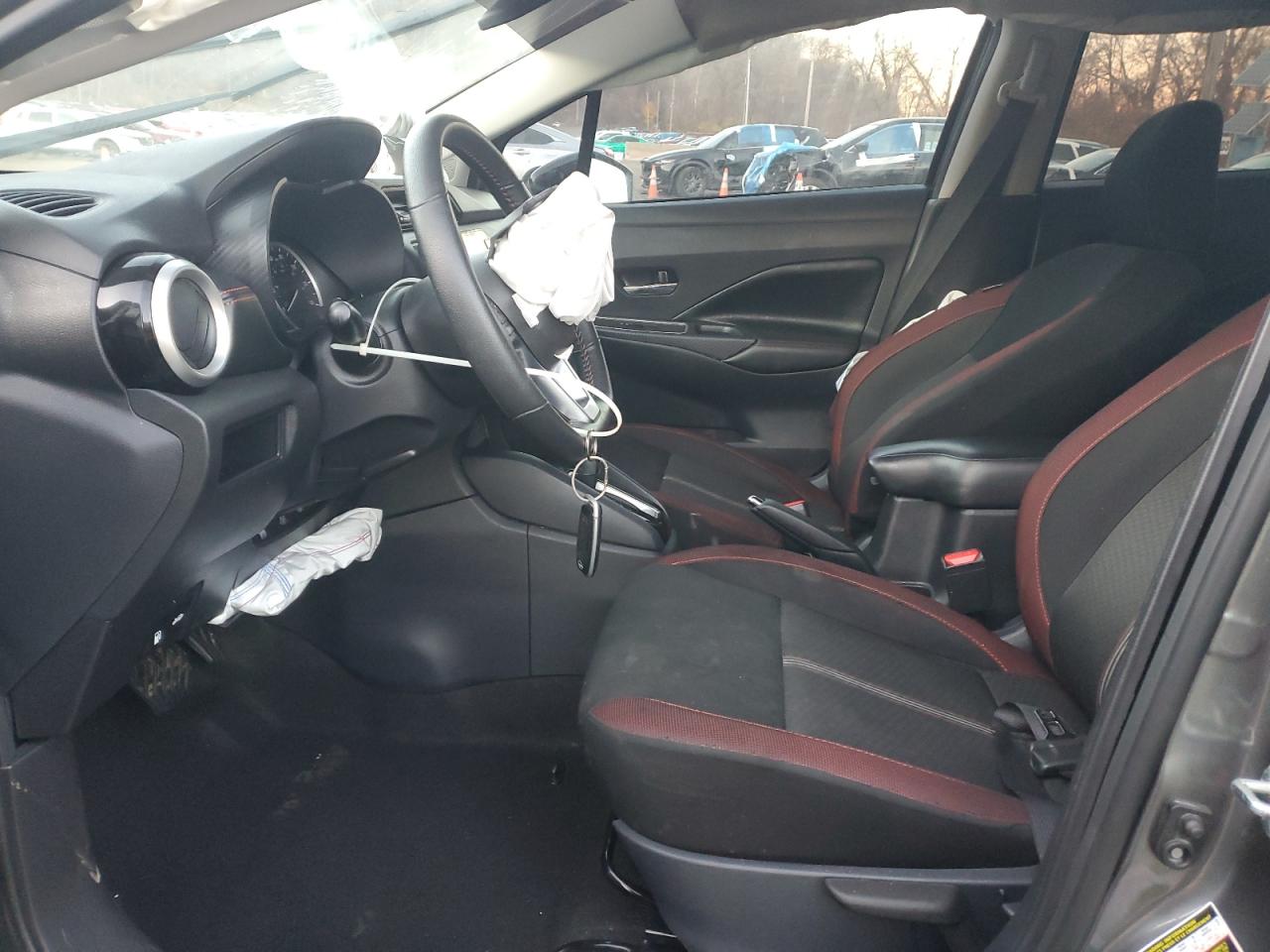 Nissan Versa Sr Image 3