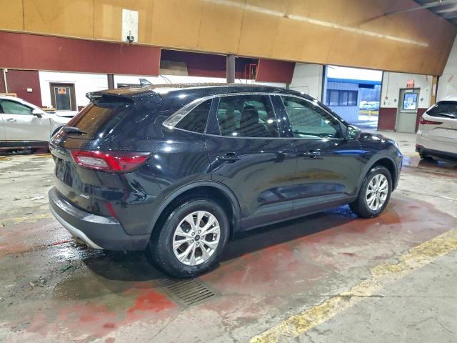 Ford Escape Active Image 3