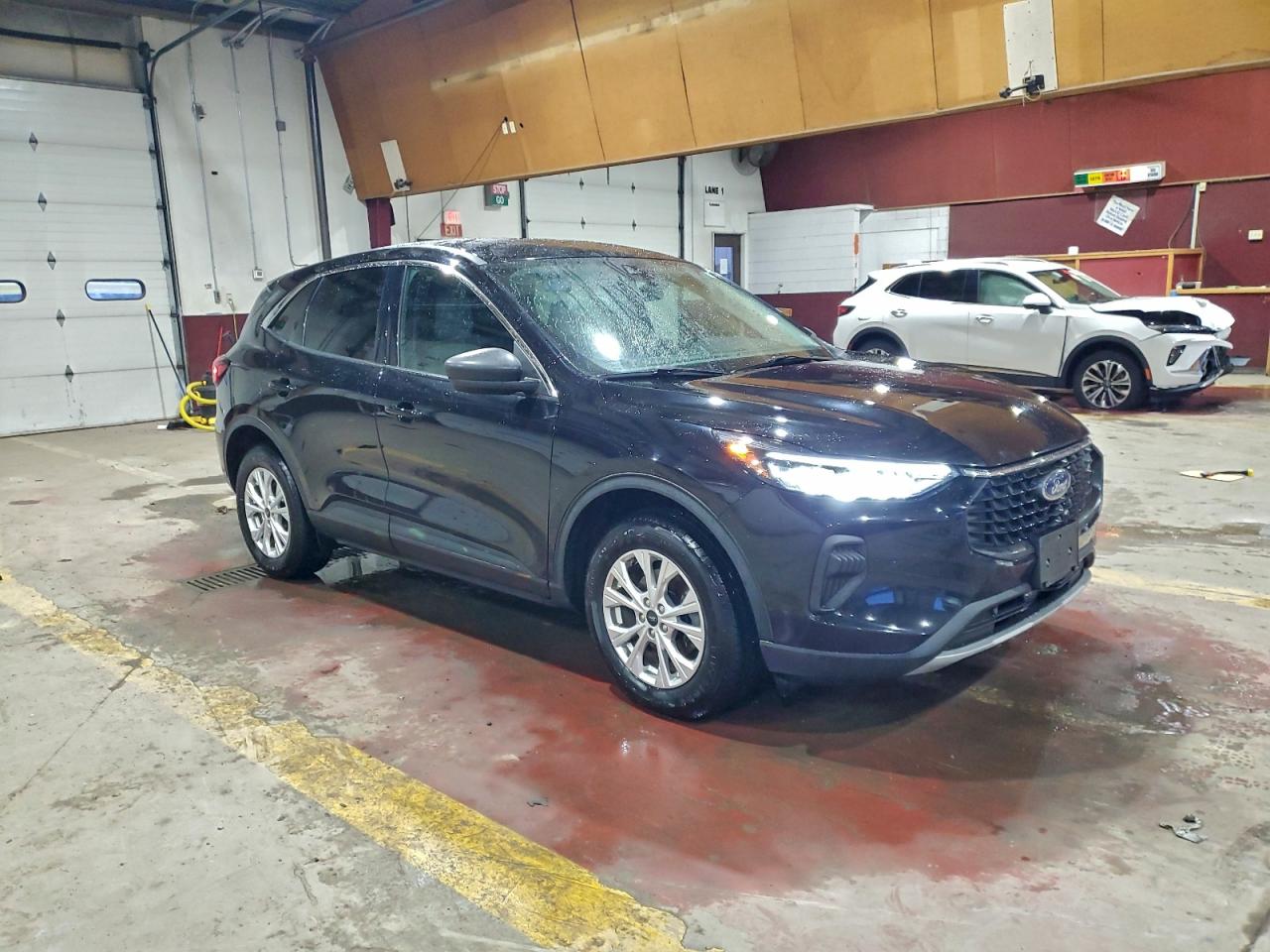 Ford Escape Active Image 13