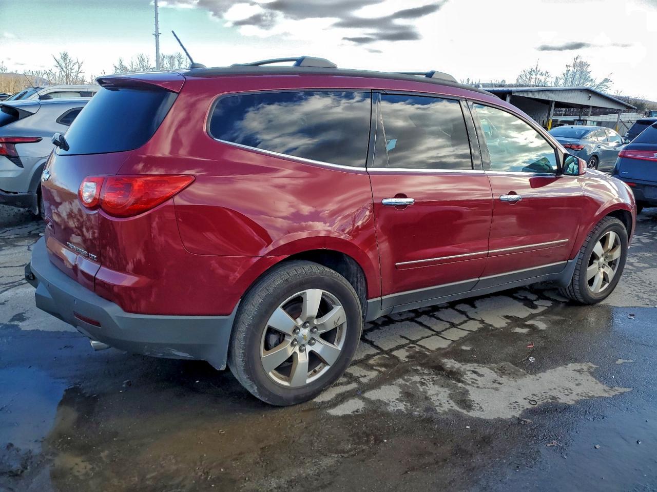 Chevrolet Traverse Ltz Image 3