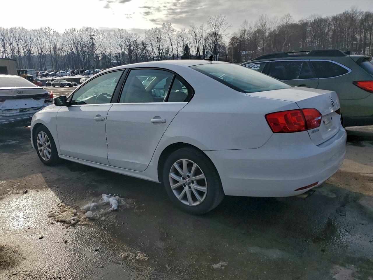 Volkswagen Jetta Se Image 8