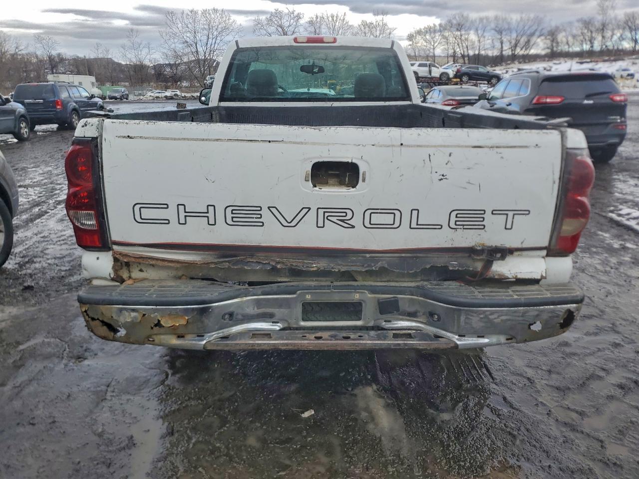Chevrolet Silverado K1500 Image 7