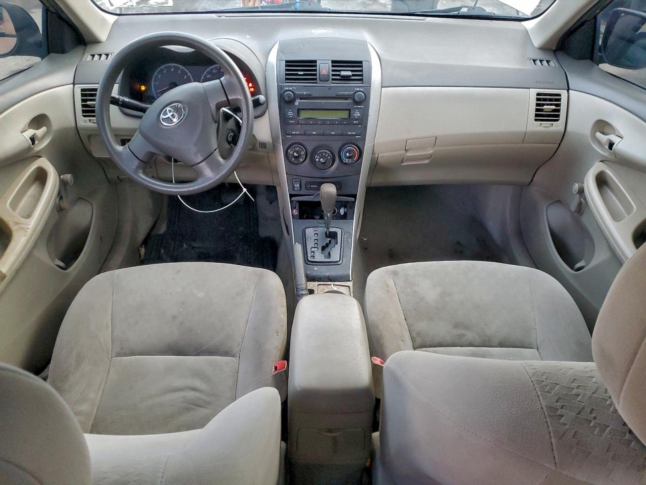 Toyota Corolla Base Image 5