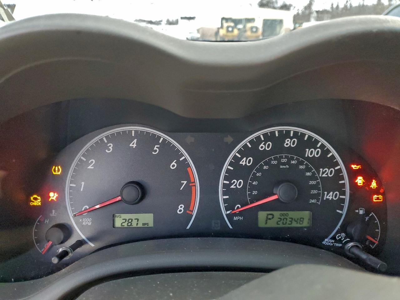 Toyota Corolla Base Image 7