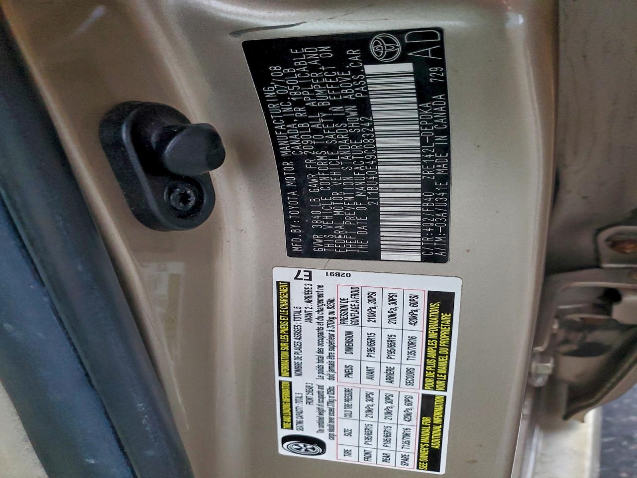 Toyota Corolla Base Image 10