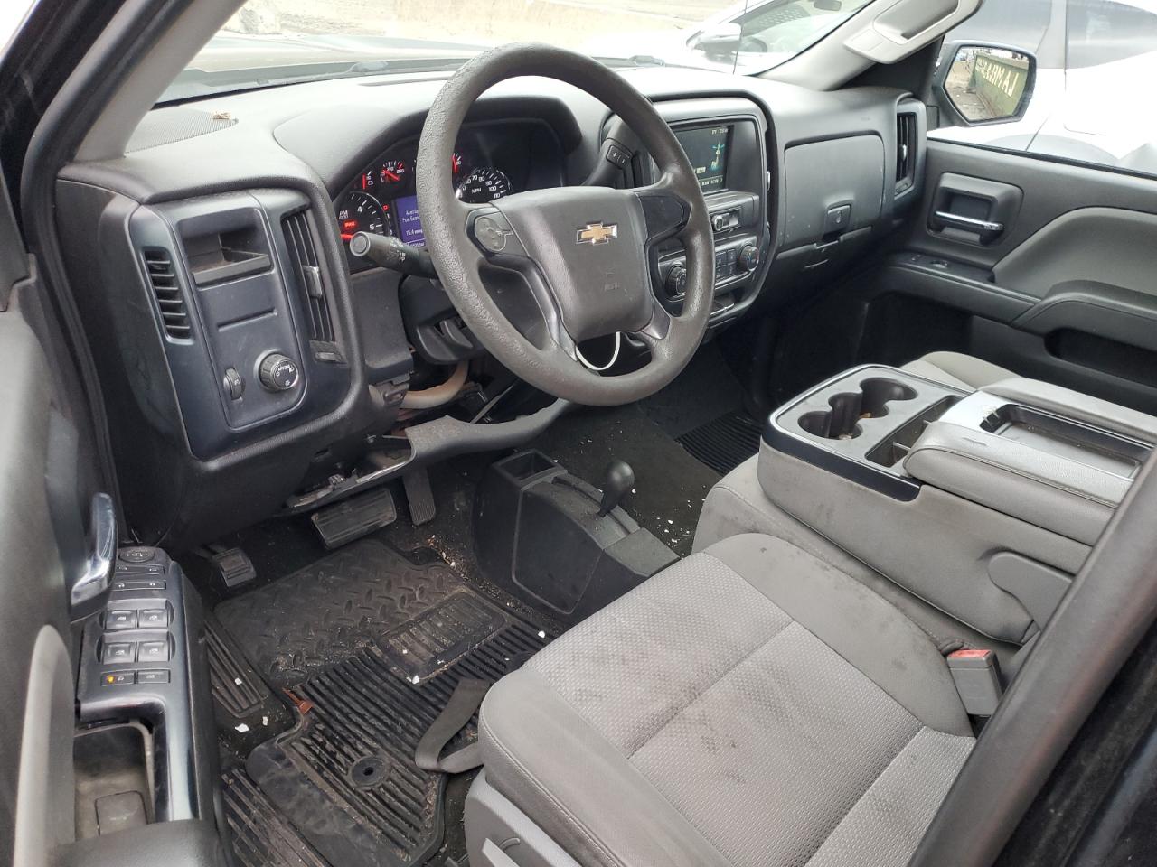 Chevrolet Silverado K1500 Custom Image 10