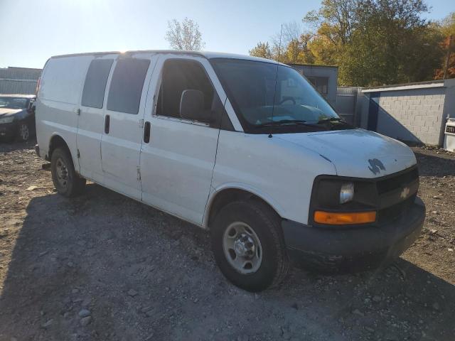 Chevrolet Express Image 6