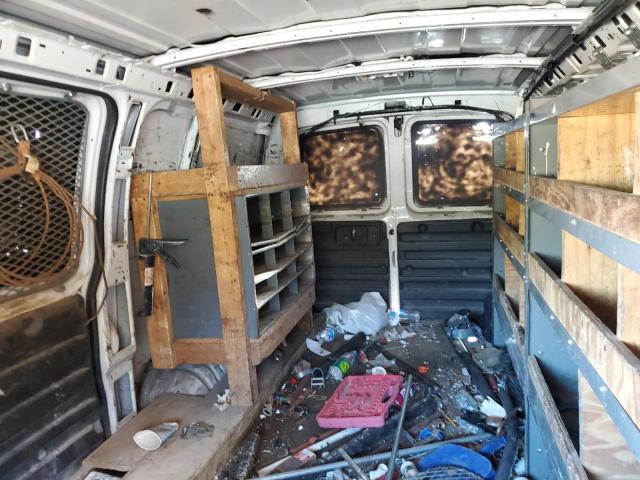 Chevrolet Express Image 12