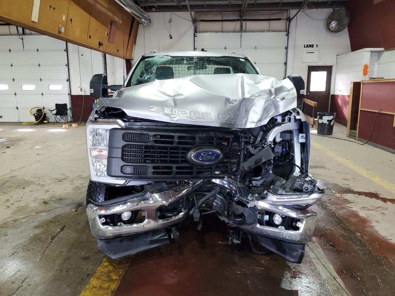 Ford F-250 Super Duty Image 5