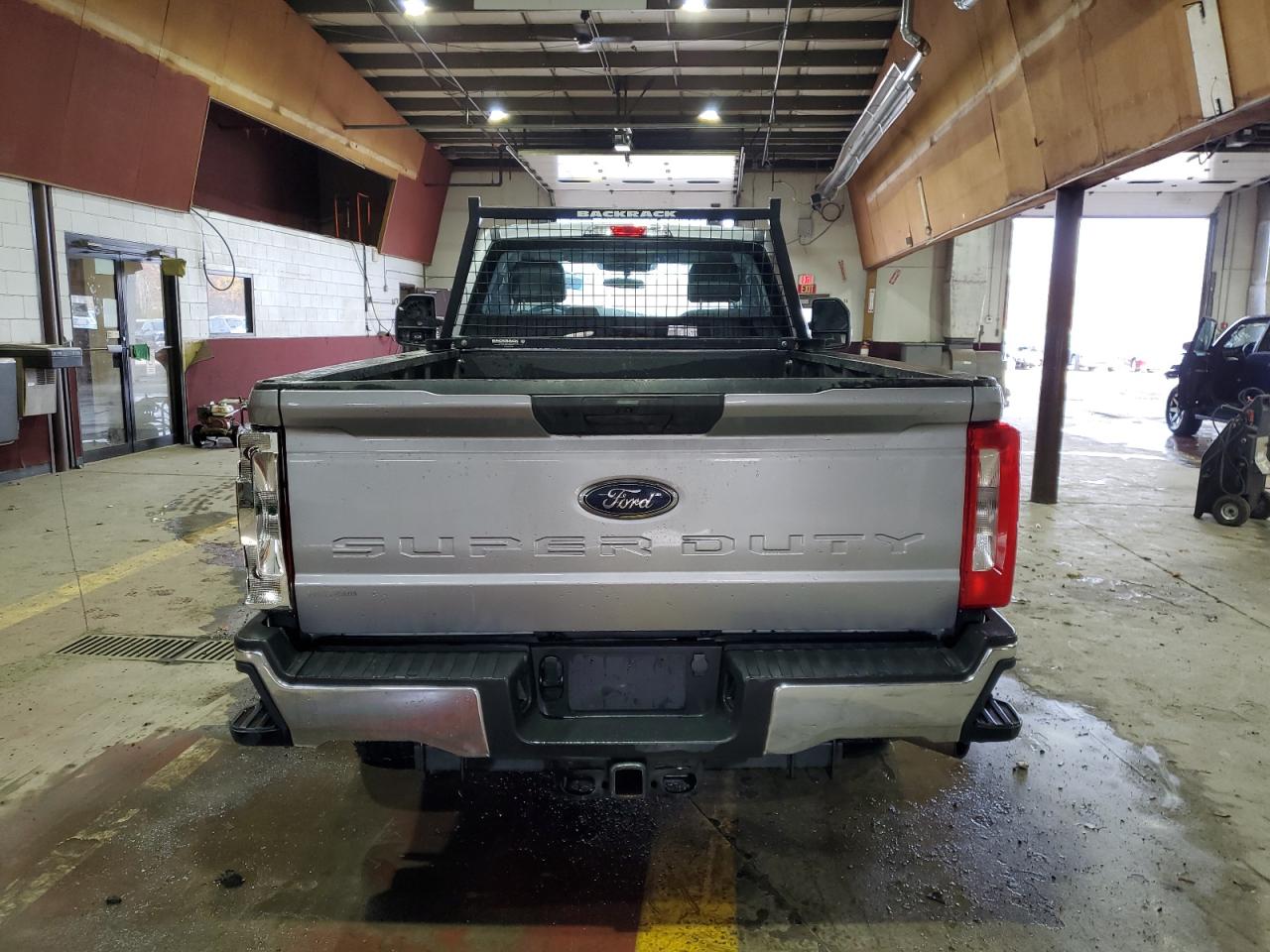 Ford F-250 Super Duty Image 6